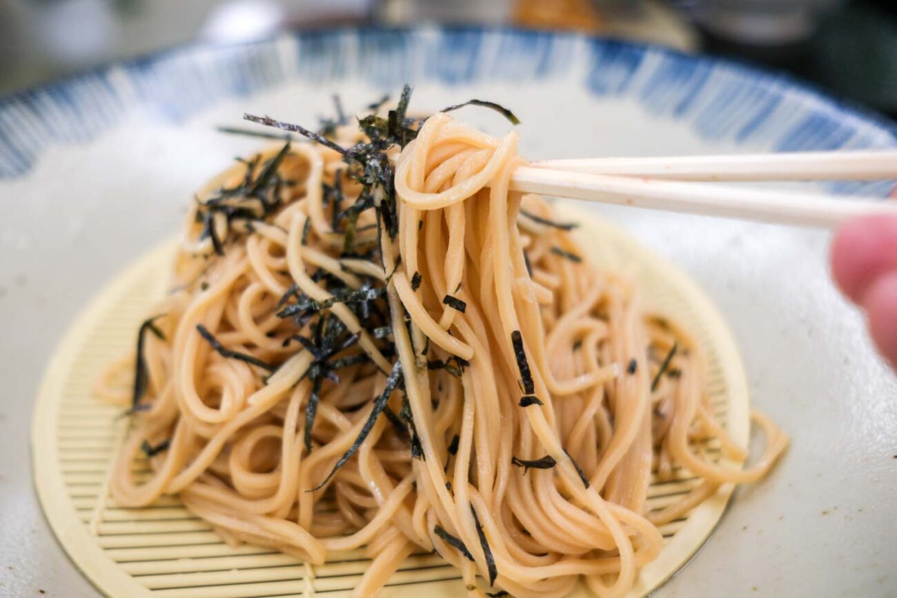 縁やのざるラーメンの麺